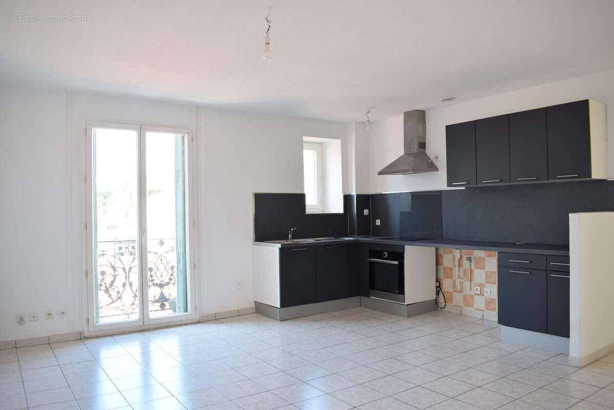 T3 Bât A - 2ème étage gauche - Appartement à NARBONNE