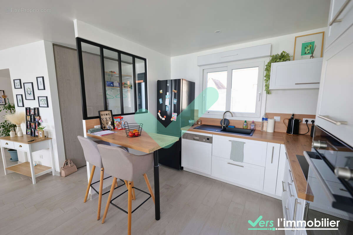 Maison à MONTMIRAIL