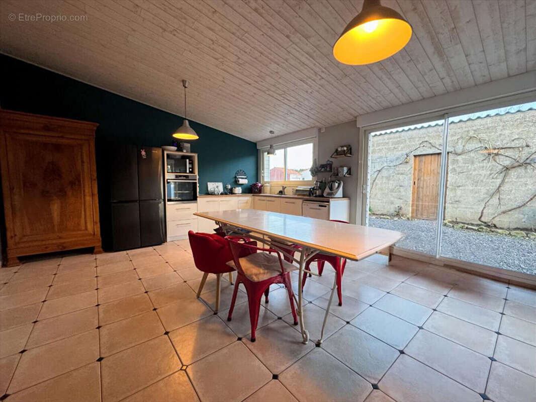 Maison à LA CHAPELLE-ACHARD