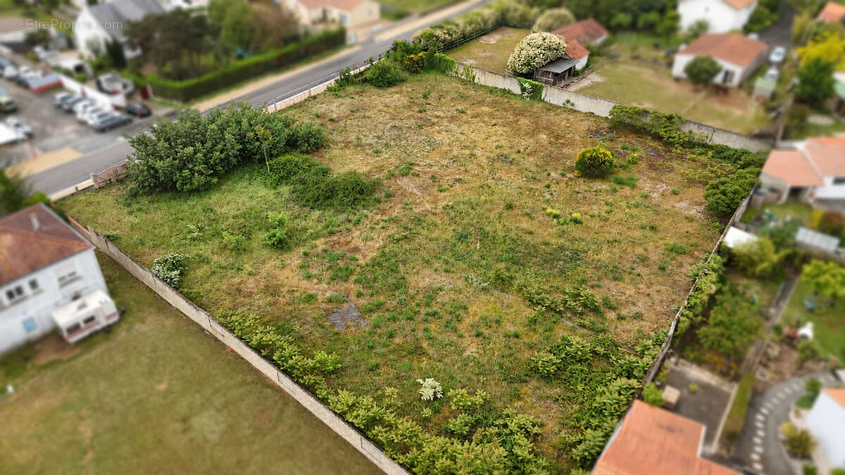 Terrain de 3 182 m² - Centre-ville de Machecoul - photo 2