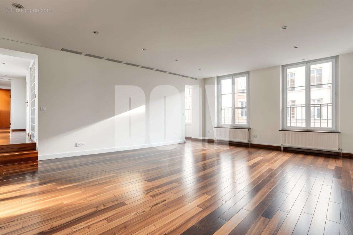 Appartement à PARIS-11E