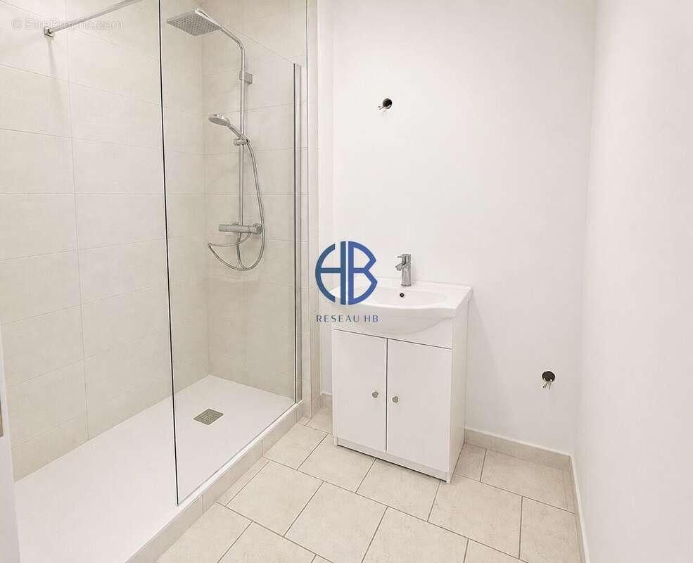 Appartement à SAINT-CHEF