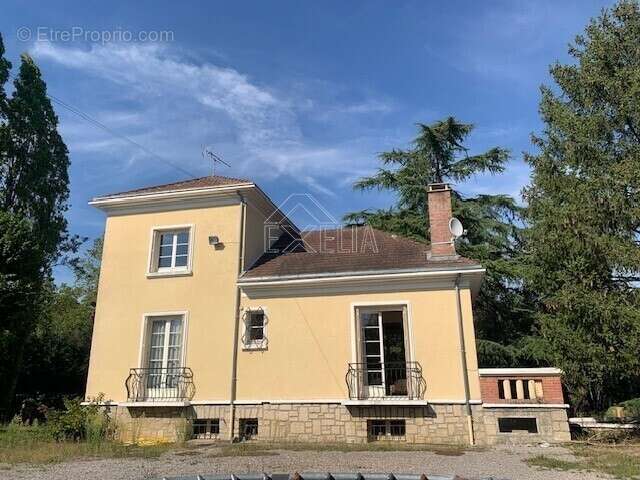 Maison à ROSNY-SUR-SEINE