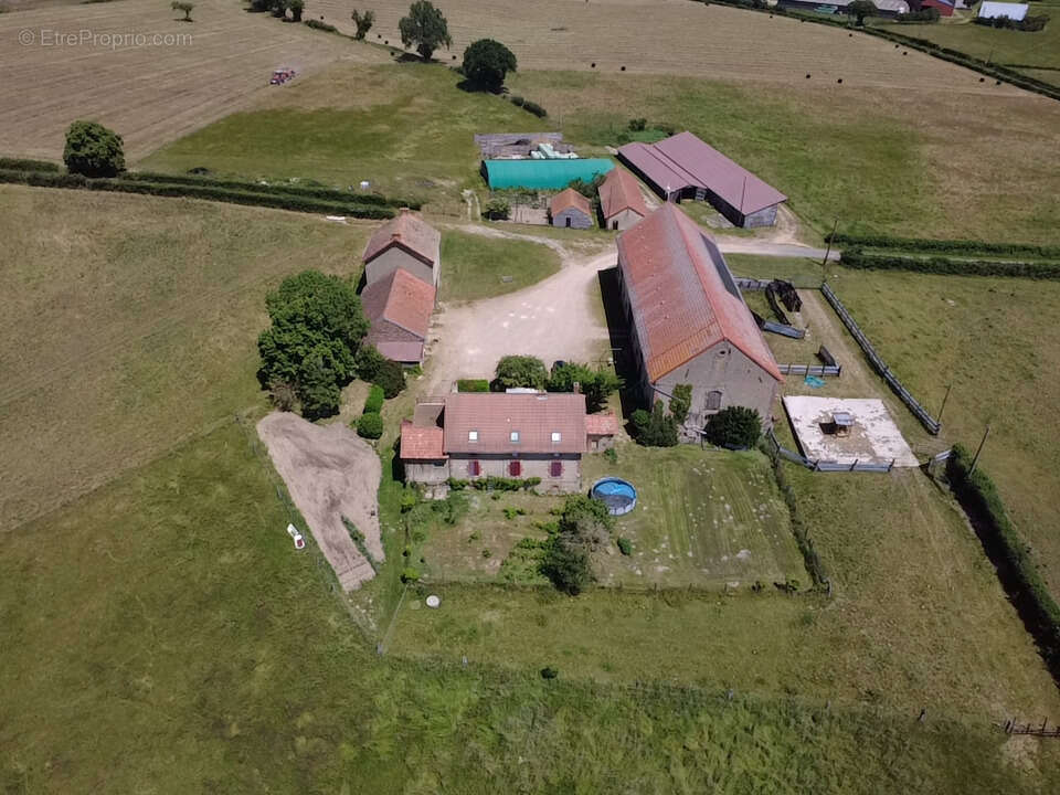 Maison à QUINSSAINES