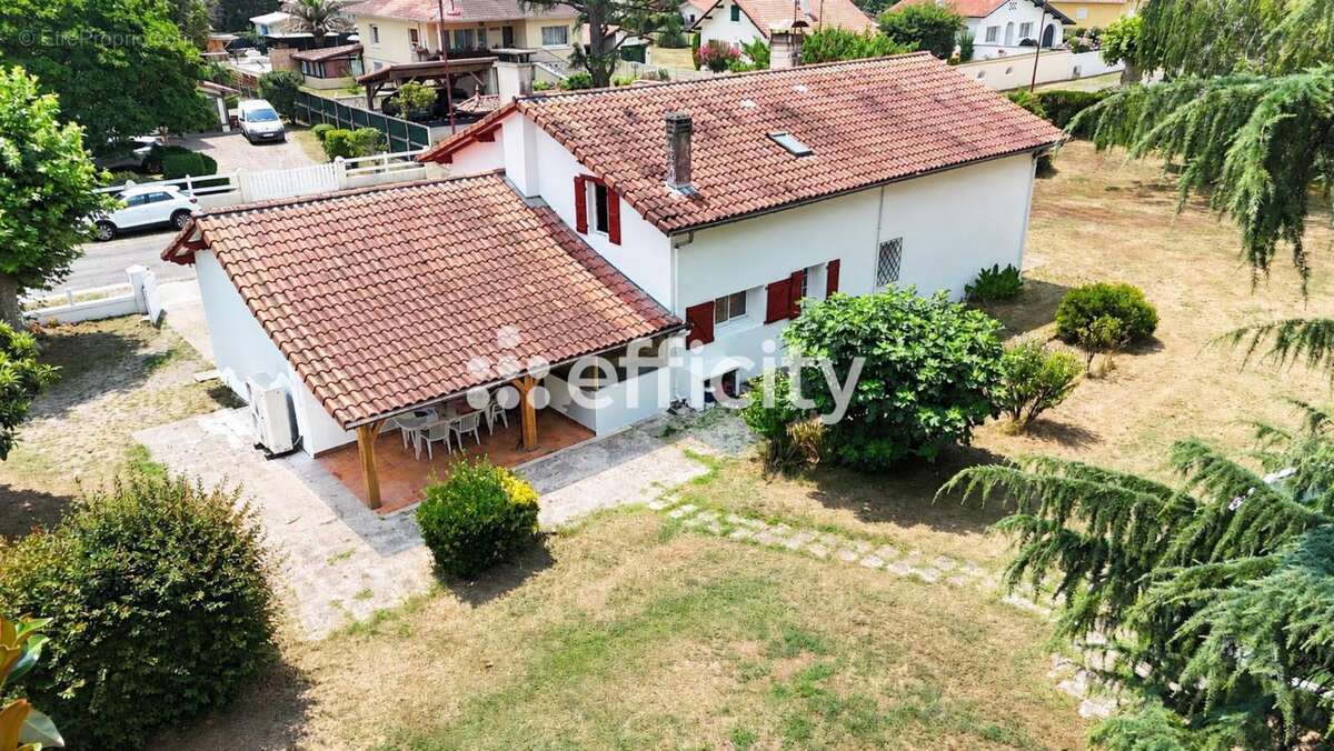 Maison 163 m² à Hinx  - photo 16