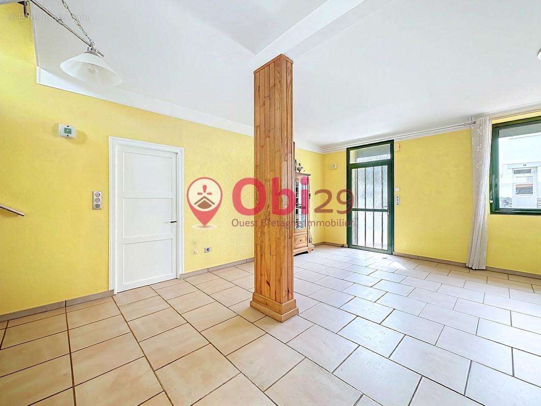 Maison familiale de 165 m² offrant de beaux volumes (PAC) - photo 6