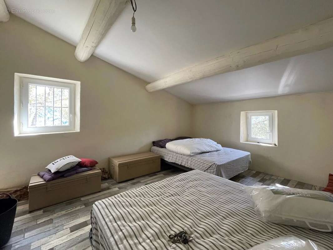 Maison atypique vue dominante - photo 16