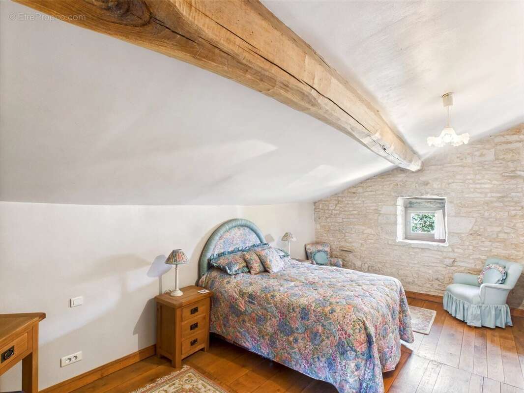 Charmante maison en pierre avec piscine - photo 10