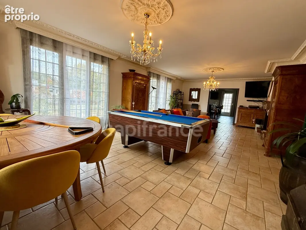  Une maison familiale aux volumes généreux et au potentiel remarquable - photo 5