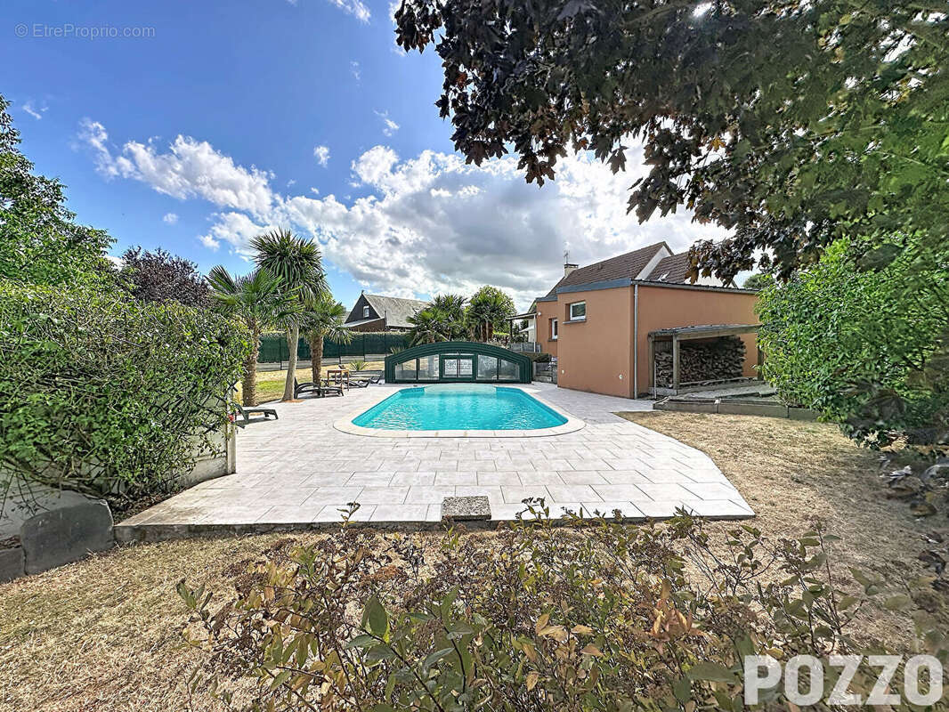 A Vendre - Bacilly - Maison 7 pièce(s) 187 m² - Piscine - Vie de plain pied - photo 17