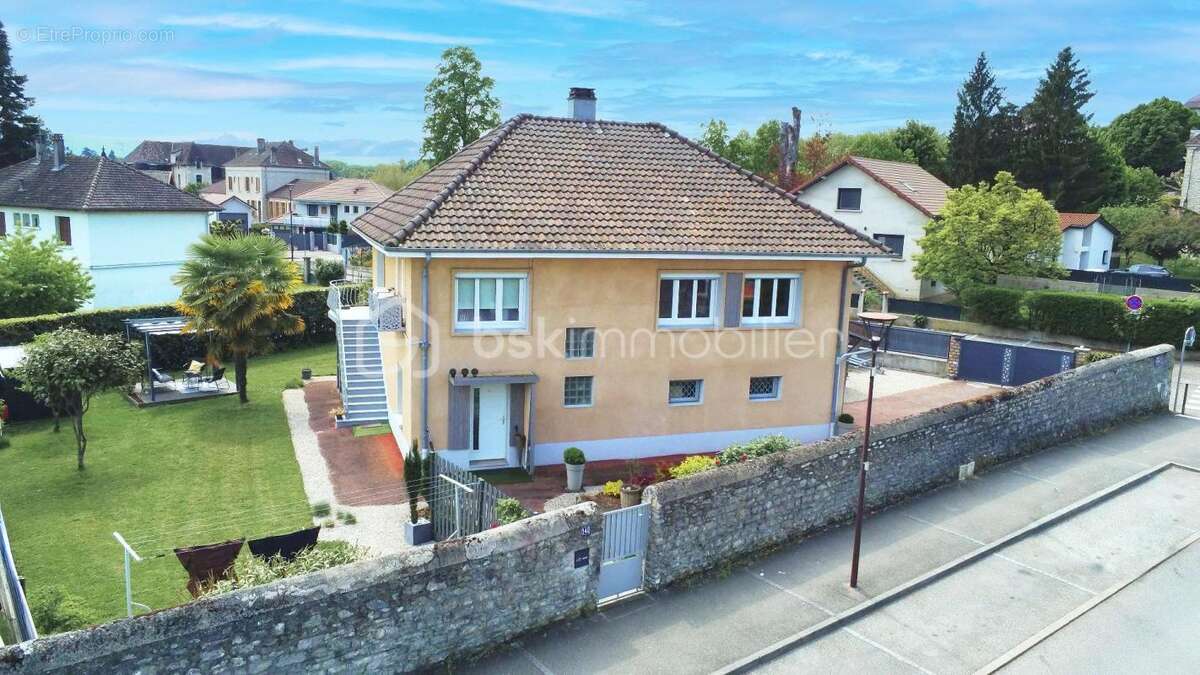 Maison à MORESTEL