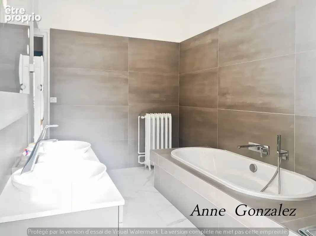 ORLEANS Carré OR, à vendre grande Maison Bourgeoise entièrement rénovée par Architecte d'intérieur avec patio intérieur à l'abri - photo 15