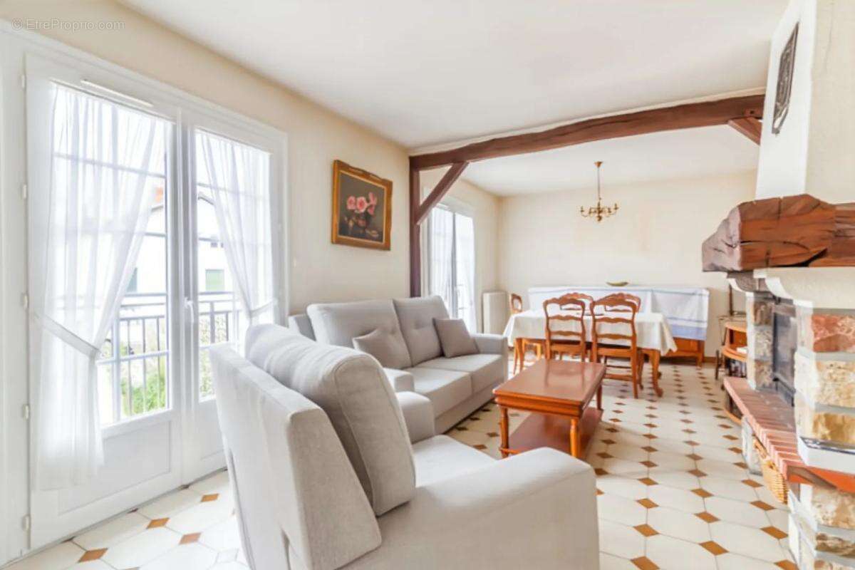 Maison à NOUAN-LE-FUZELIER