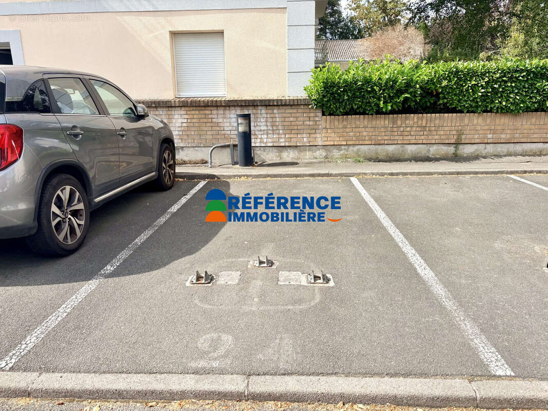 Parking 14 m² à Saint-Andre-Lez-Lille  - photo 2