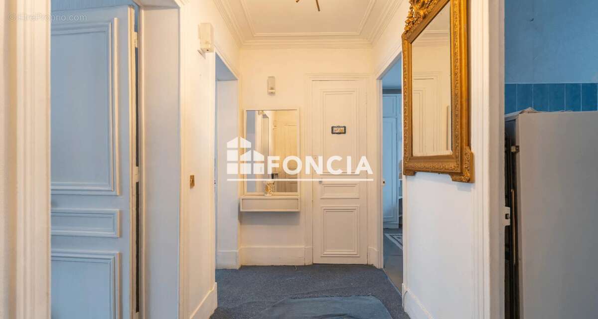 Appartement à PARIS-18E
