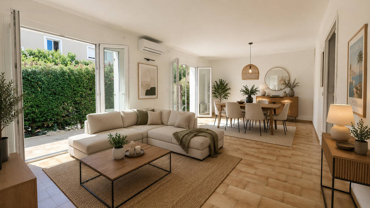 Maison à HYERES