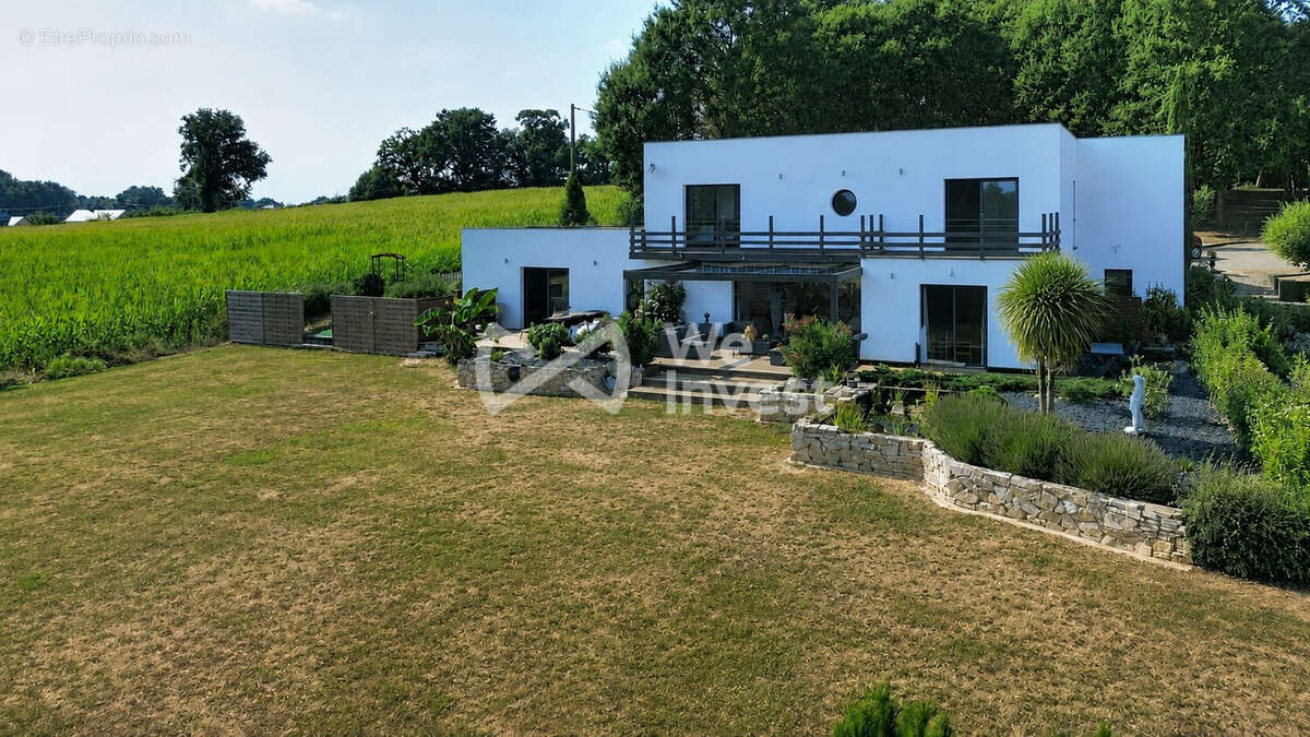 Maison 388 m² à Monce-En-Belin  - photo 1