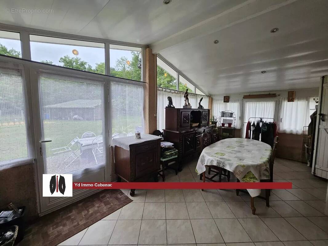 Maison trois chambres +un bureau avec beau terrain - photo 7