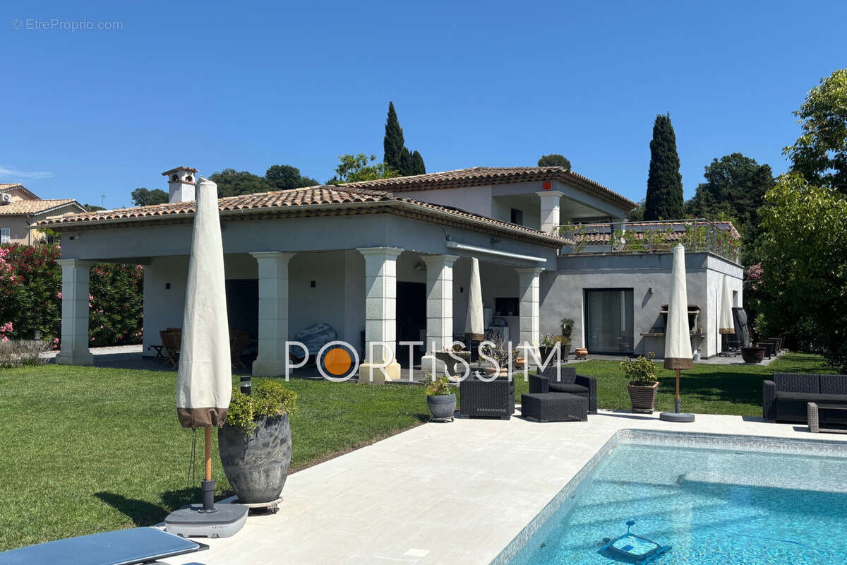 Maison à LA COLLE-SUR-LOUP