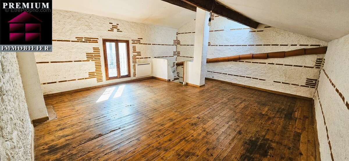 Maison à SAINT-ESTEVE