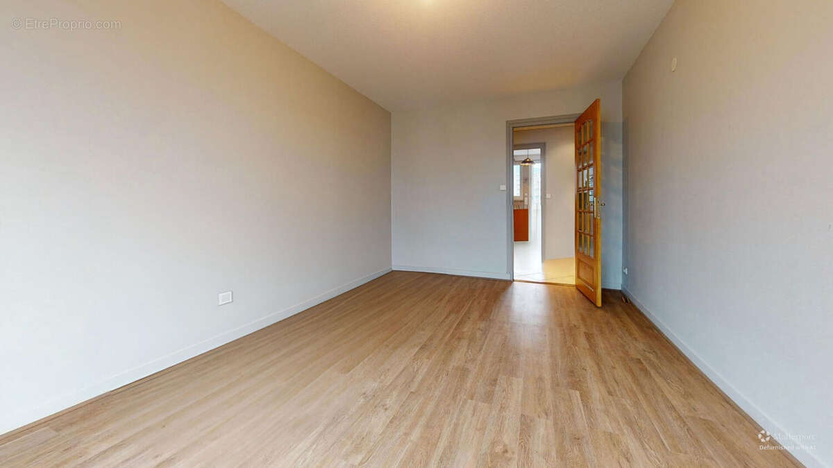 À découvrir en exclusivité !  grand T3 traversant de 67 m² - photo 11