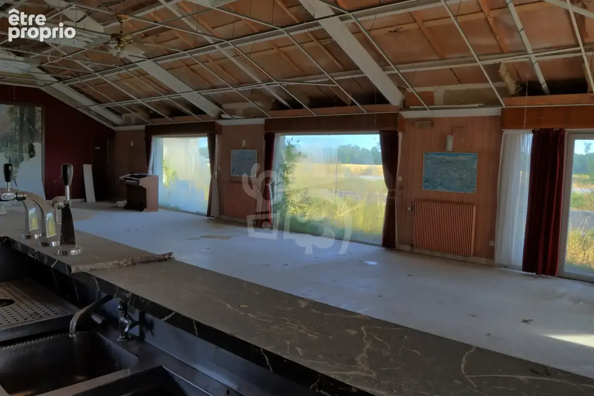 Terrain de 17 960 m2 avec 145 m2 de bâti - photo 12