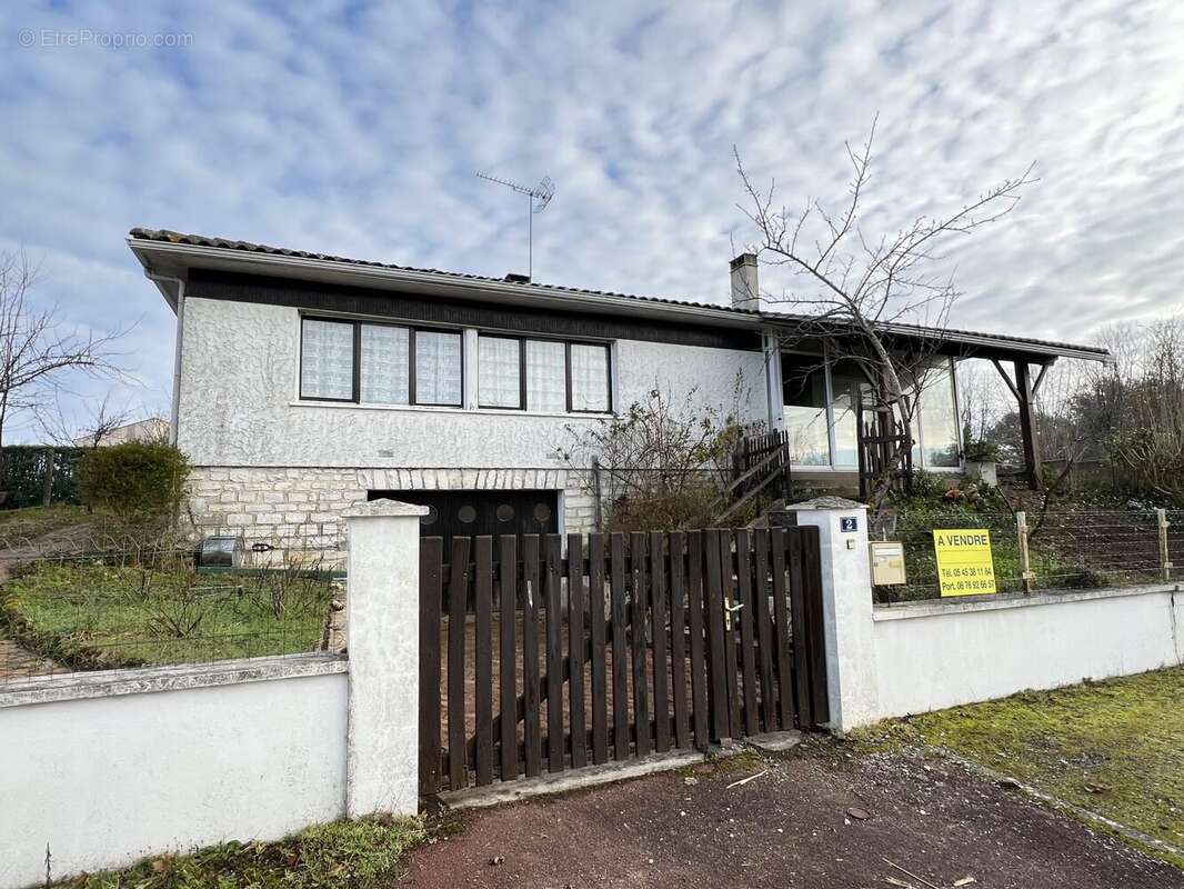 Maison à LA ROCHEFOUCAULD