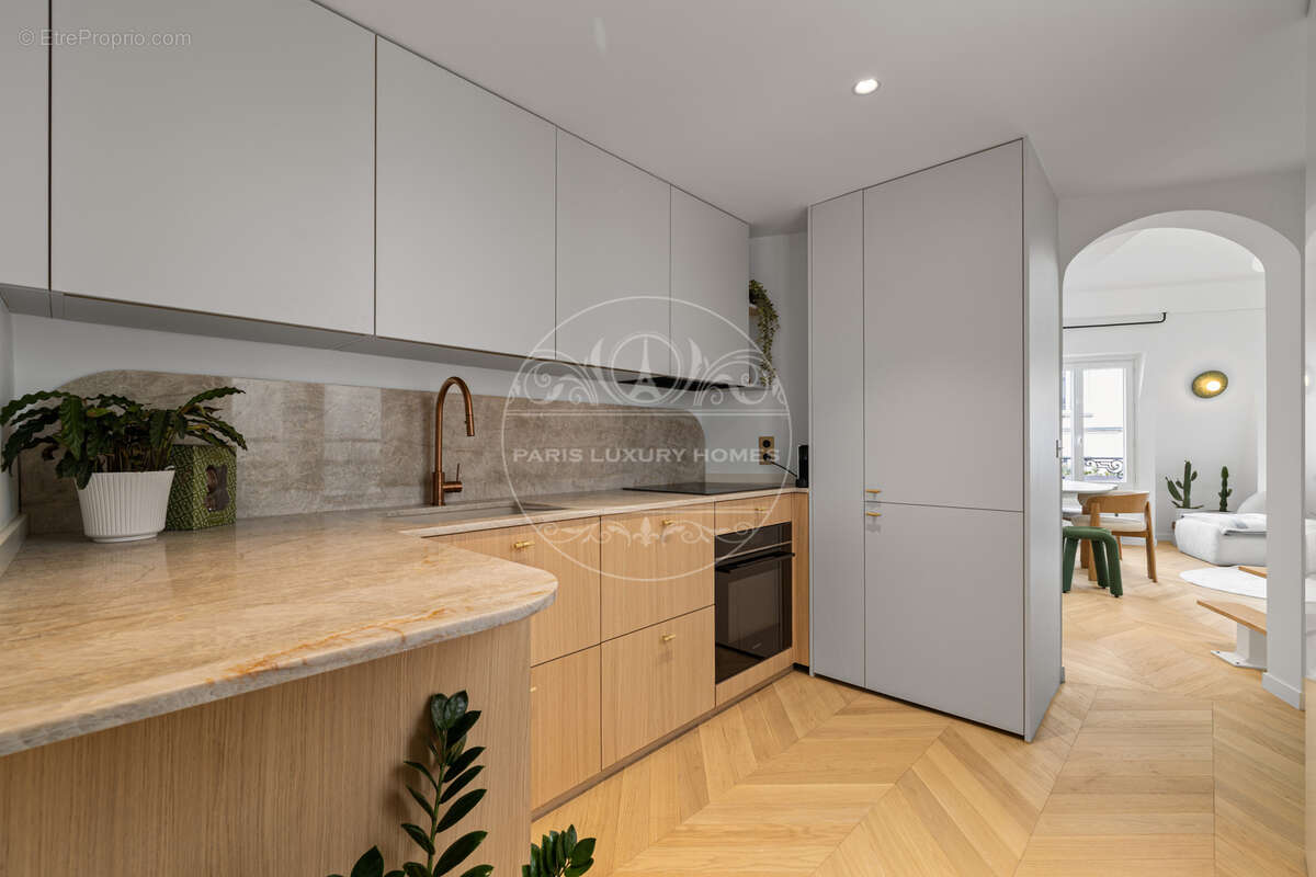 Appartement à PARIS-6E