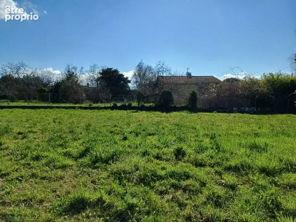 Terrain à VARILHES
