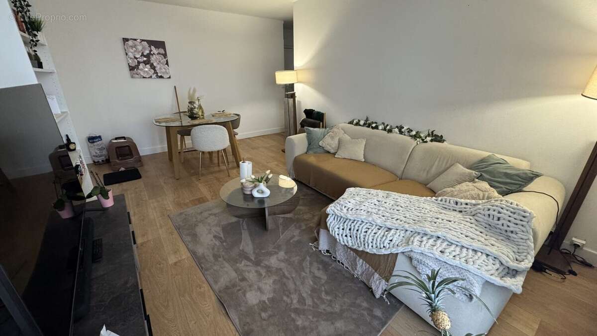 Appartement à LA COURNEUVE