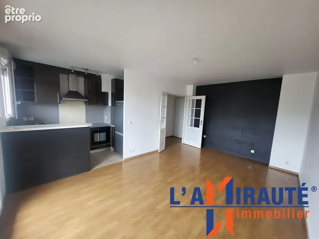Appartement à SARTROUVILLE