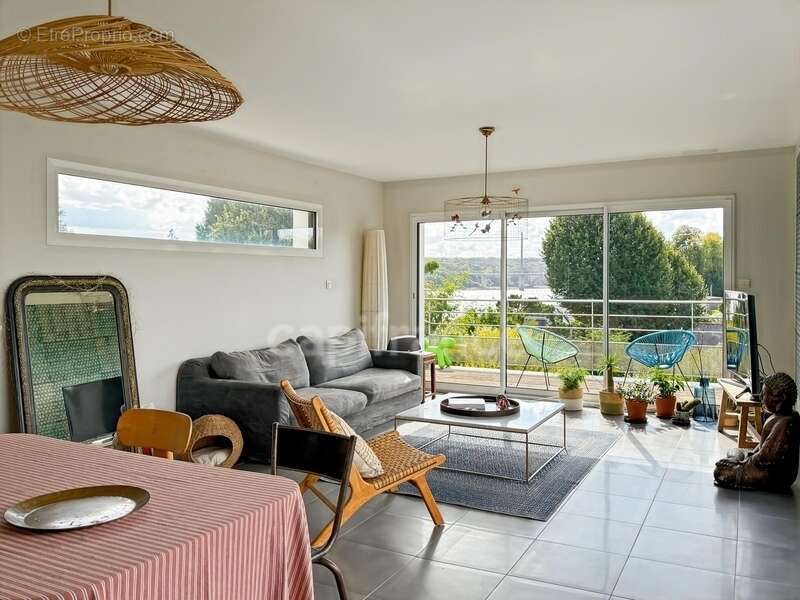 Maison à LE RELECQ-KERHUON