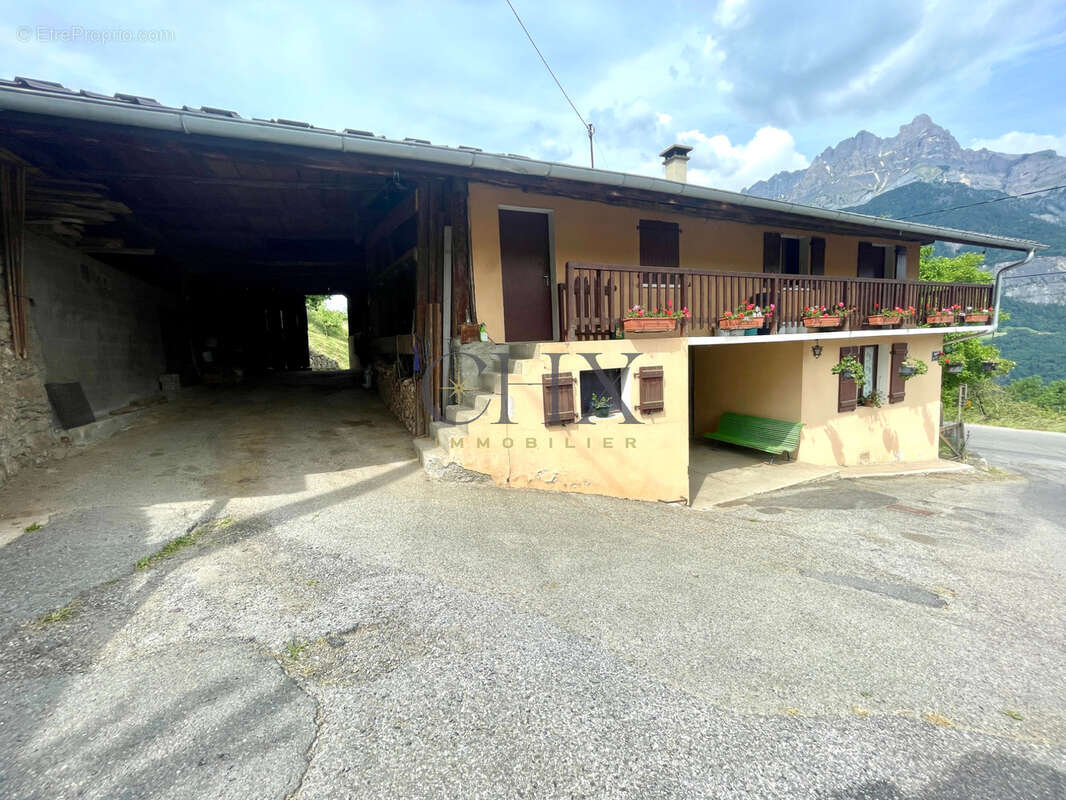 Maison à SALLANCHES