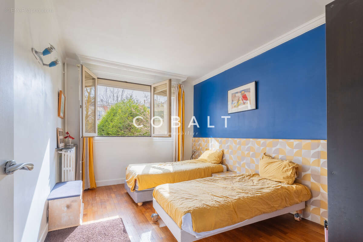 Appartement à SURESNES
