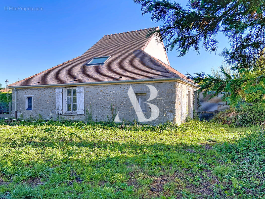Maison à GRANDPUITS-BAILLY-CARROIS
