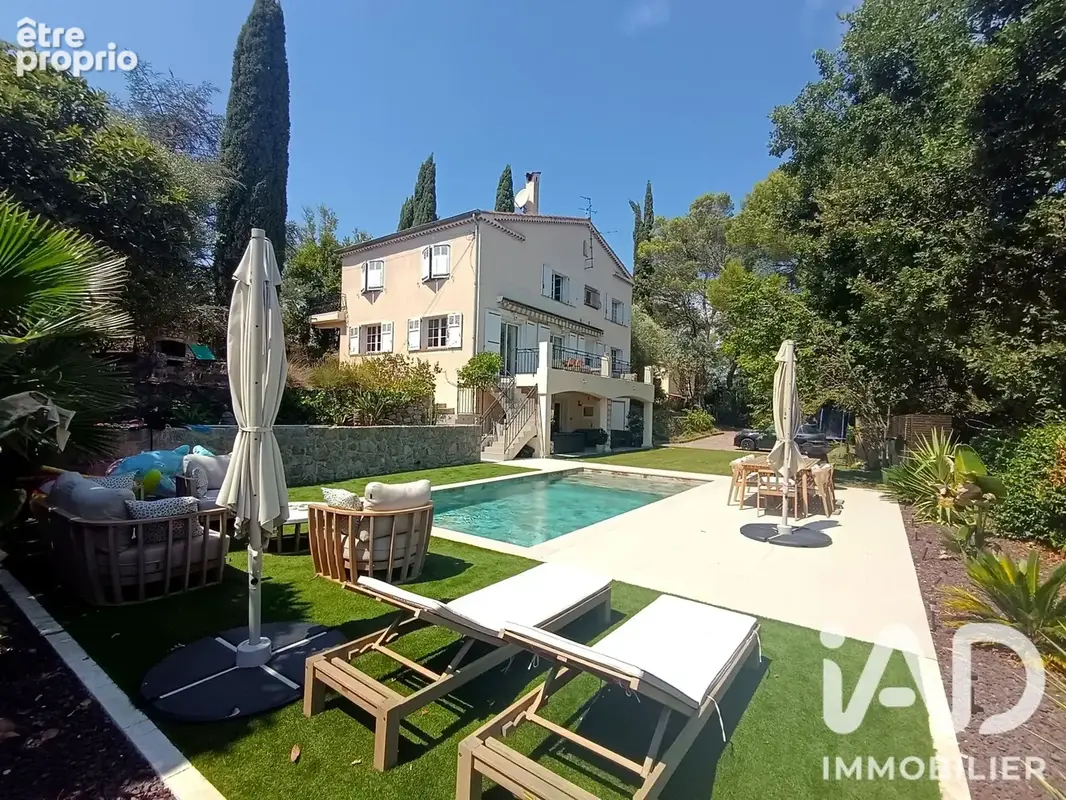 Photo 1 - Maison à MOUGINS