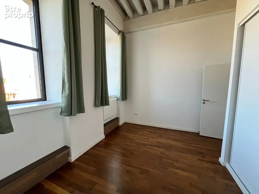 Vieux lille - t2 en residence de standing - photo 5
