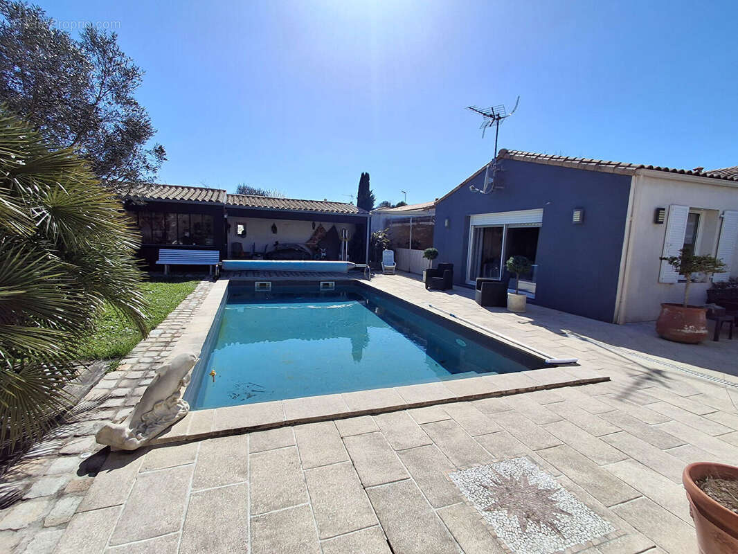 Maison à DOMPIERRE-SUR-MER