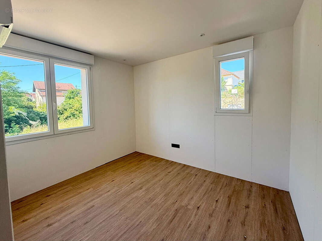 Appartement Ecole Valentin 3 pièce(s) 71.15 m2 - photo 8