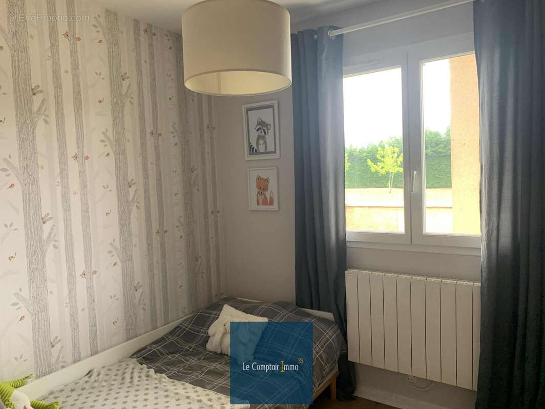 Maison à AMBARES-ET-LAGRAVE