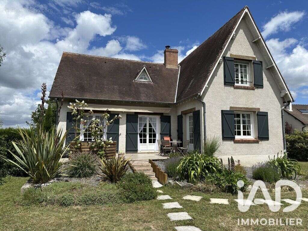 Maison 177 m² à Tour-En-Sologne  - photo 2