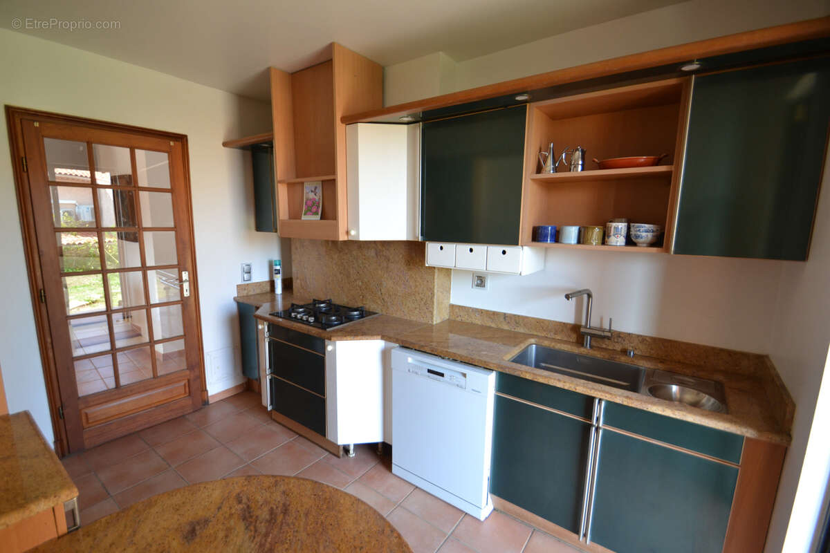 Maison à VALLAURIS