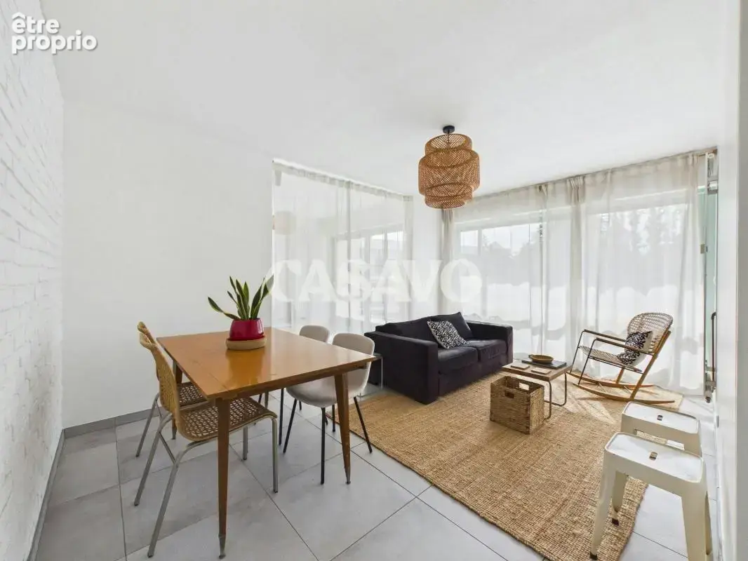 Vente Appartement 2 pièces de 50m² - 33290 Blanquefort - photo 1
