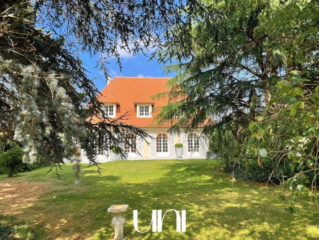 Maison à HEROUVILLE-SAINT-CLAIR