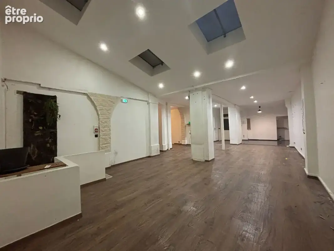 Local commercial 142m² à paris 3e arrondissement - photo 2