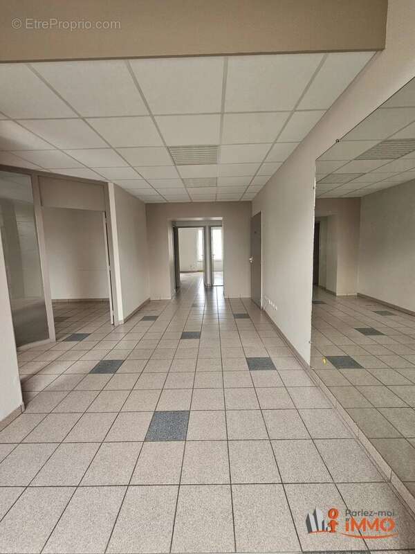 Appartement à SAINT-GENEST-LERPT