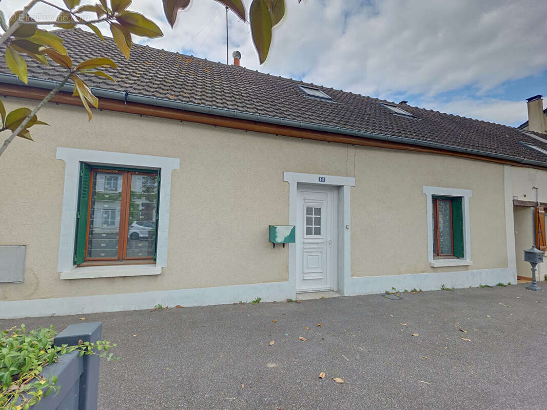 Maison à RAMBOUILLET