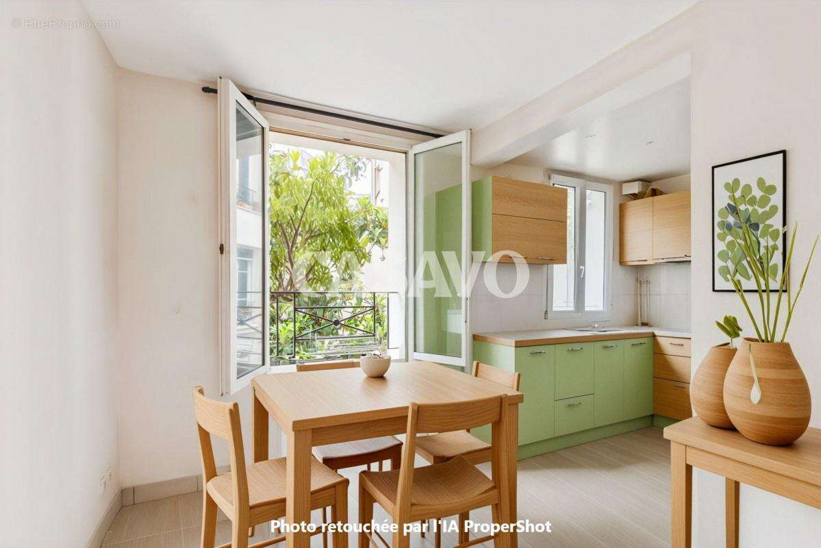 Appartement à PARIS-18E