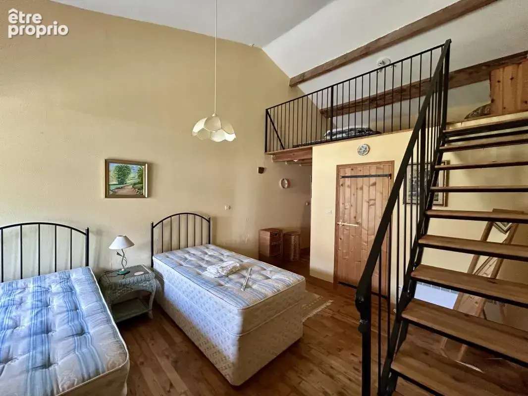 Maison de caractère 5 chambres avec gîte et jardin arboré - photo 14
