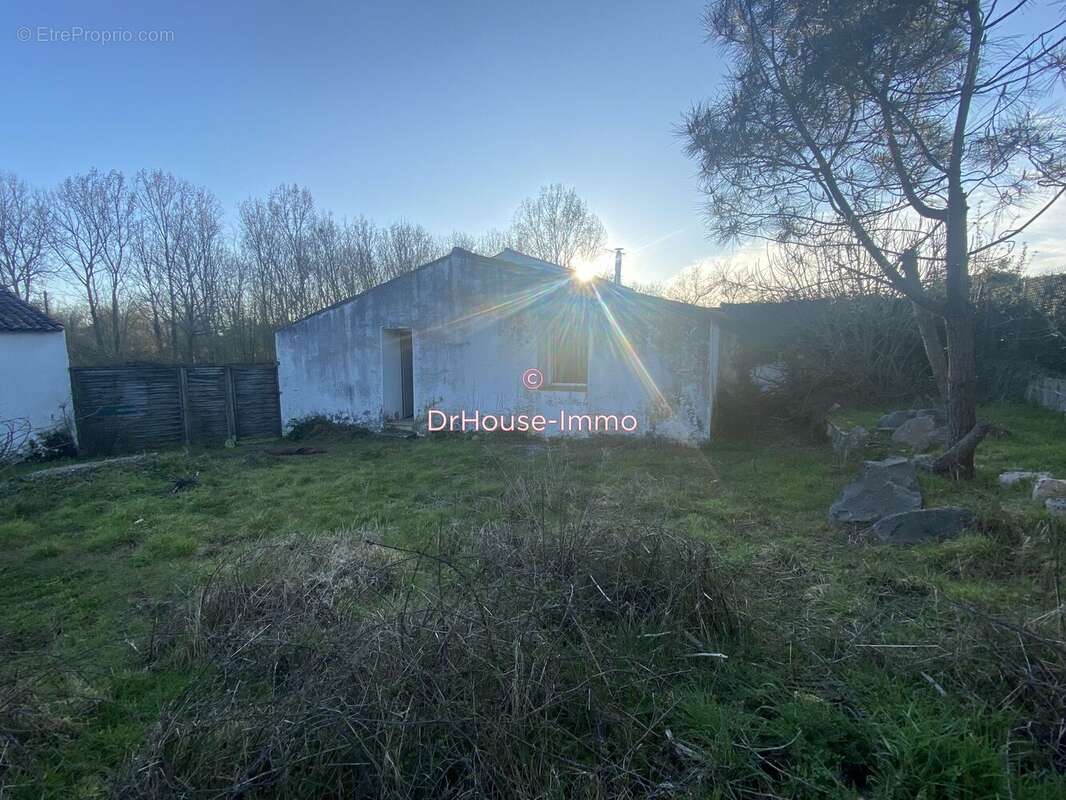 Maison à L&#039;AIGUILLON-SUR-VIE